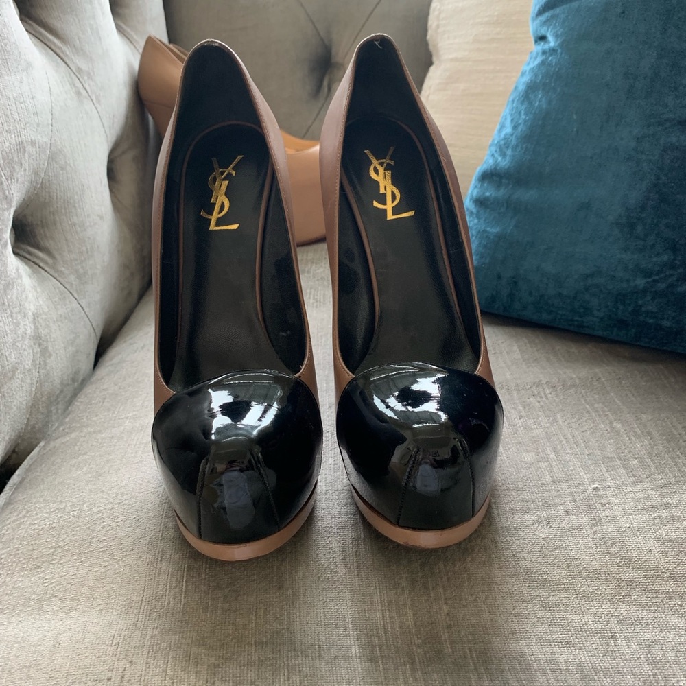 YSL pumps (UNWORN)